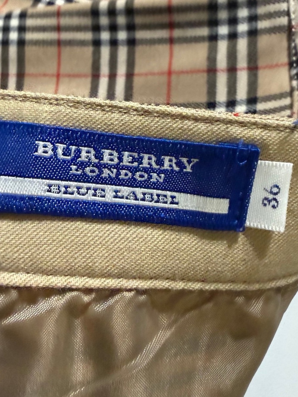 Burberry Beige Plaid Mini Skirt with Black & Red Check - Picture 4 of 6